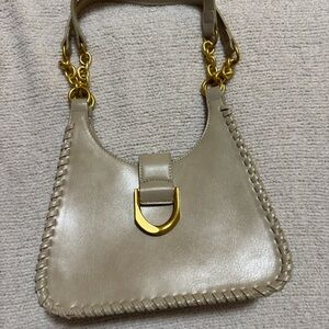 Elegant Beige Leather Shoulder Bag